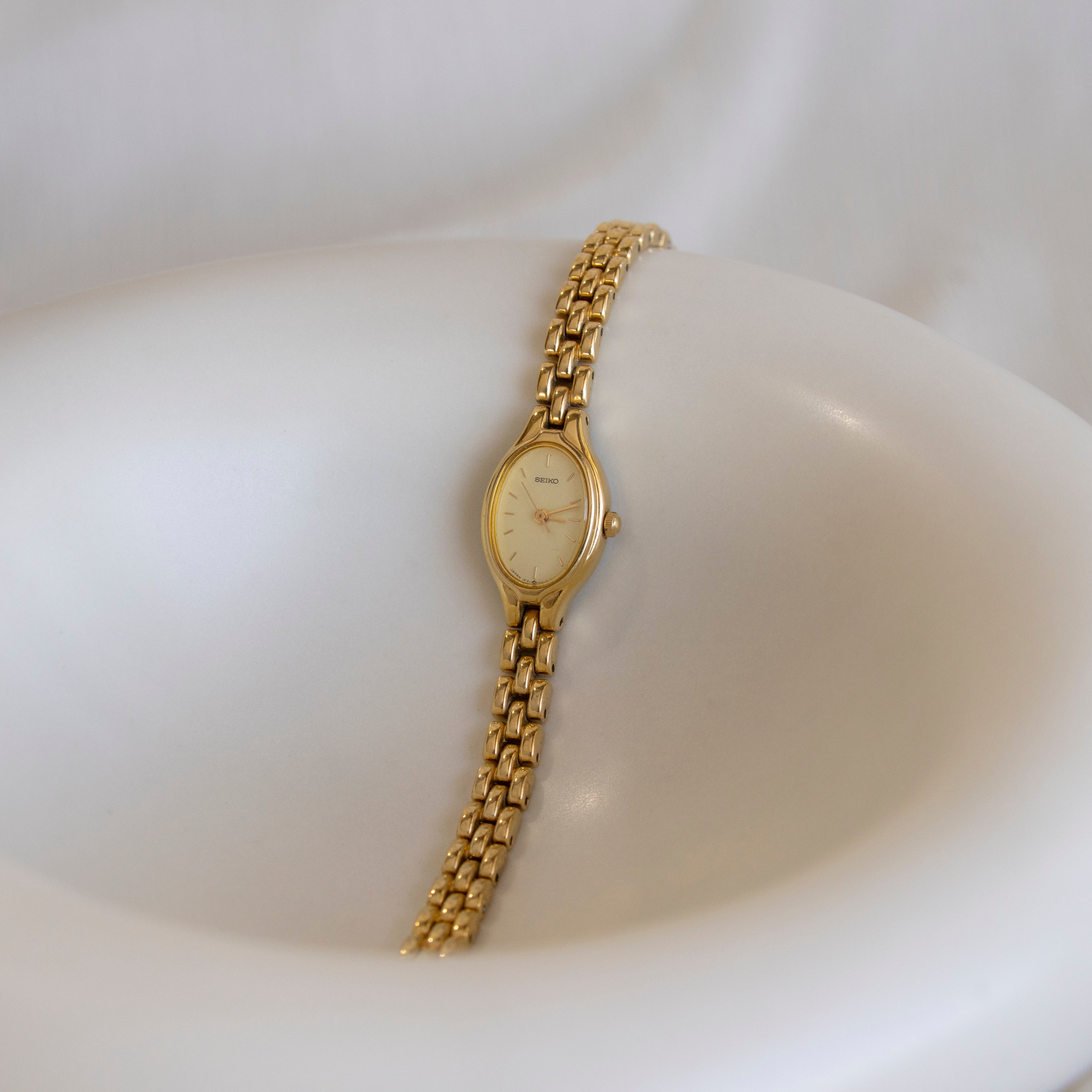 Vintage Seiko Thin Oval Gold Watch