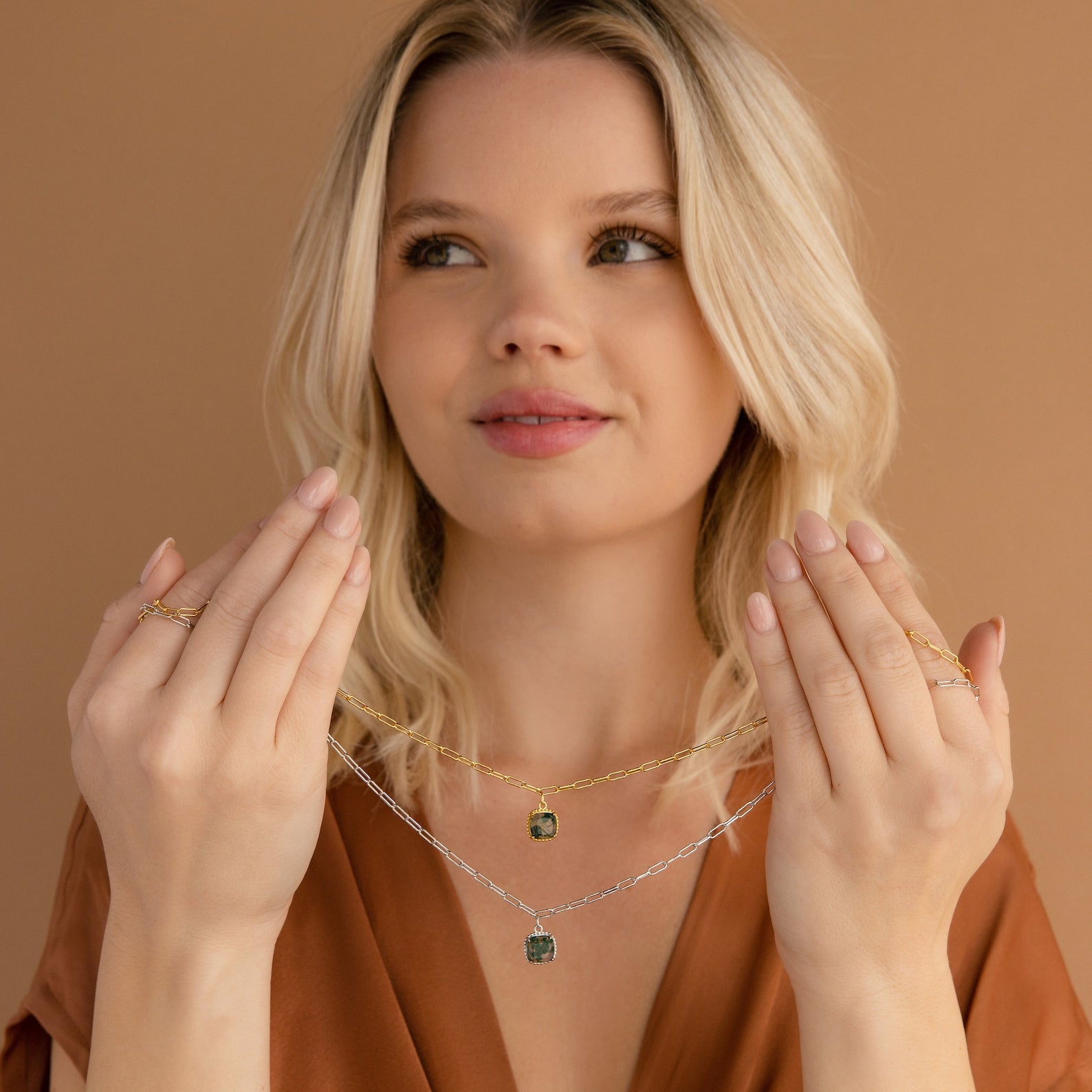 Agate Pendant Necklace