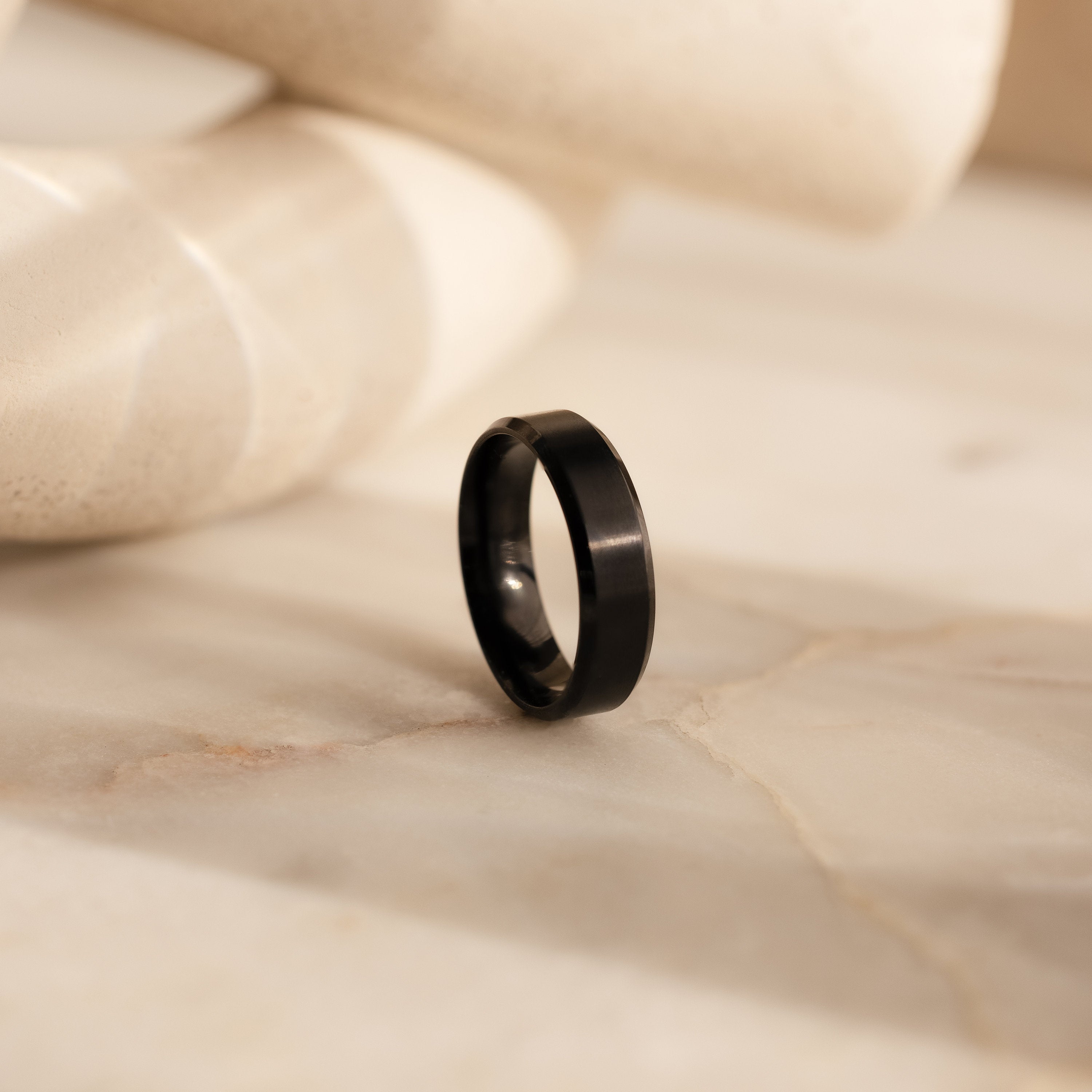 Men's Thick Black Ring