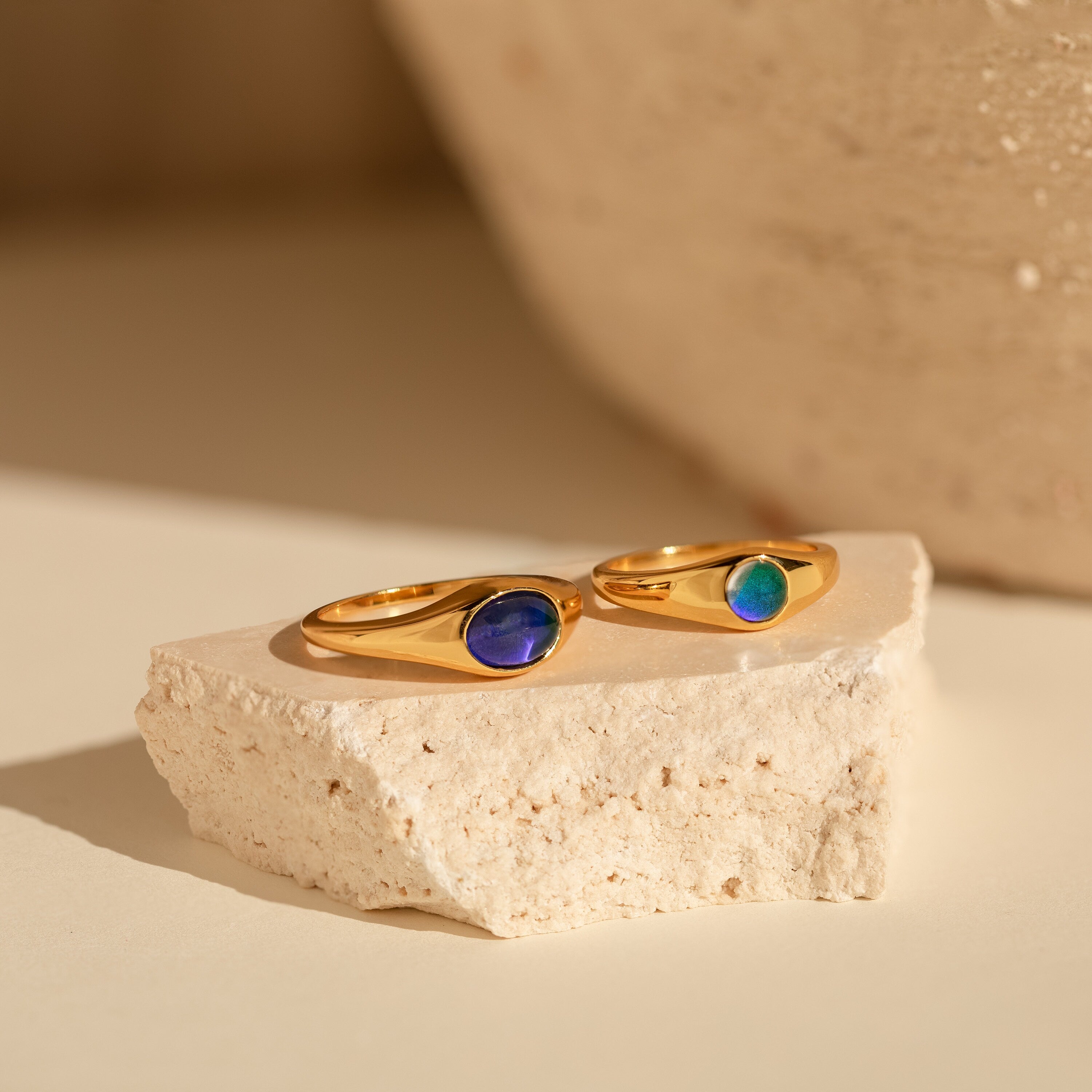 Mini Signet Mood Ring