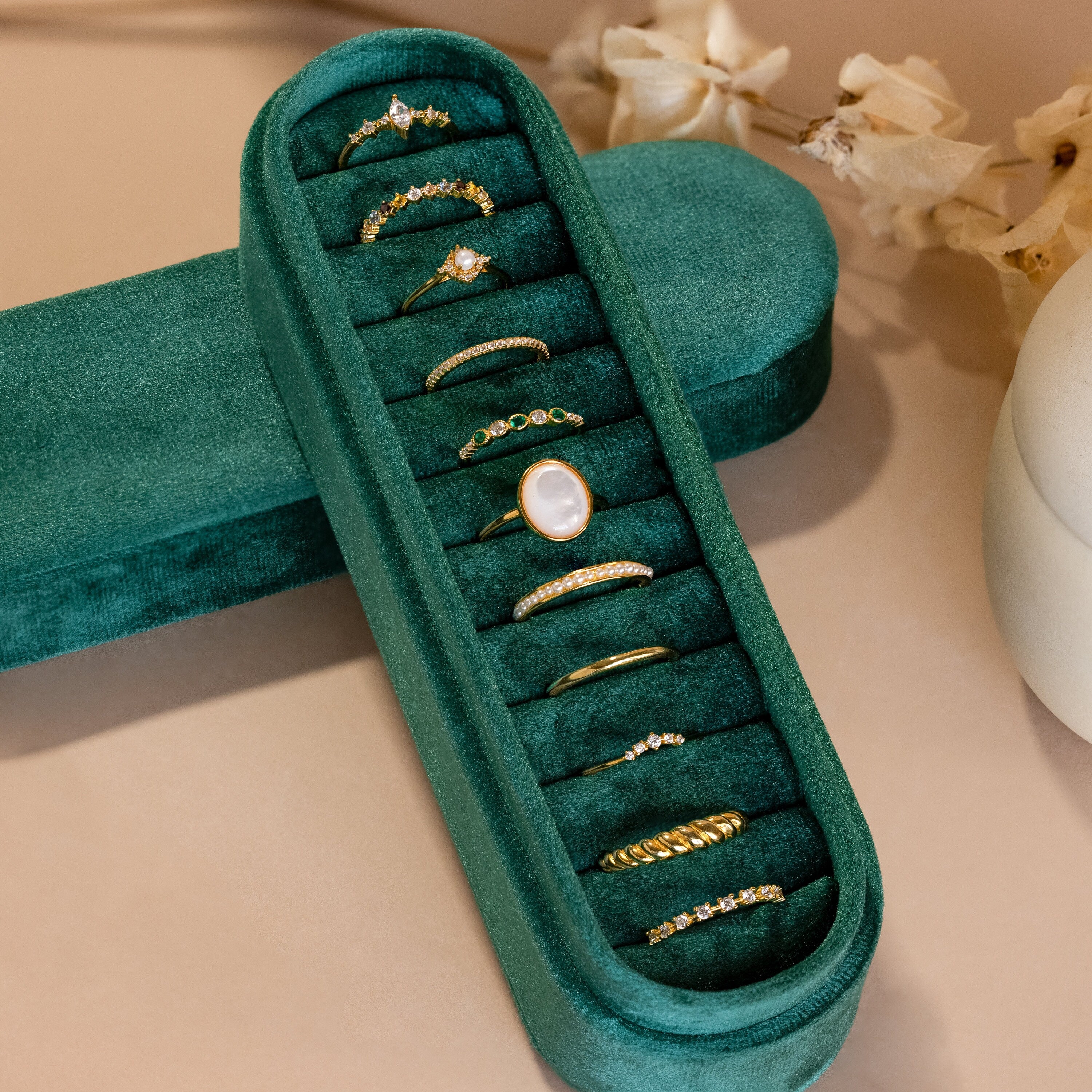 Slim Velvet Ring Box