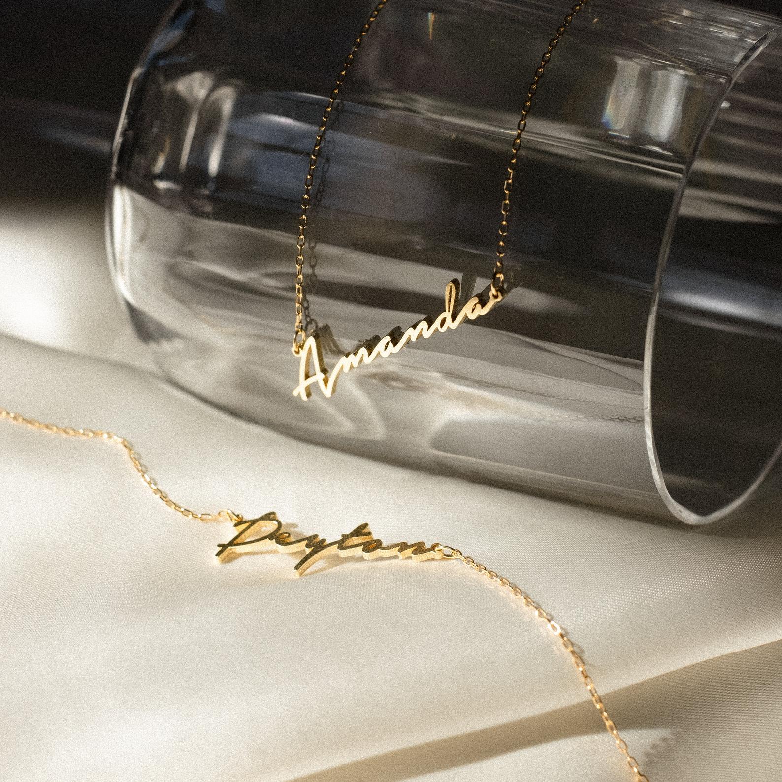 Minimal Name Necklace