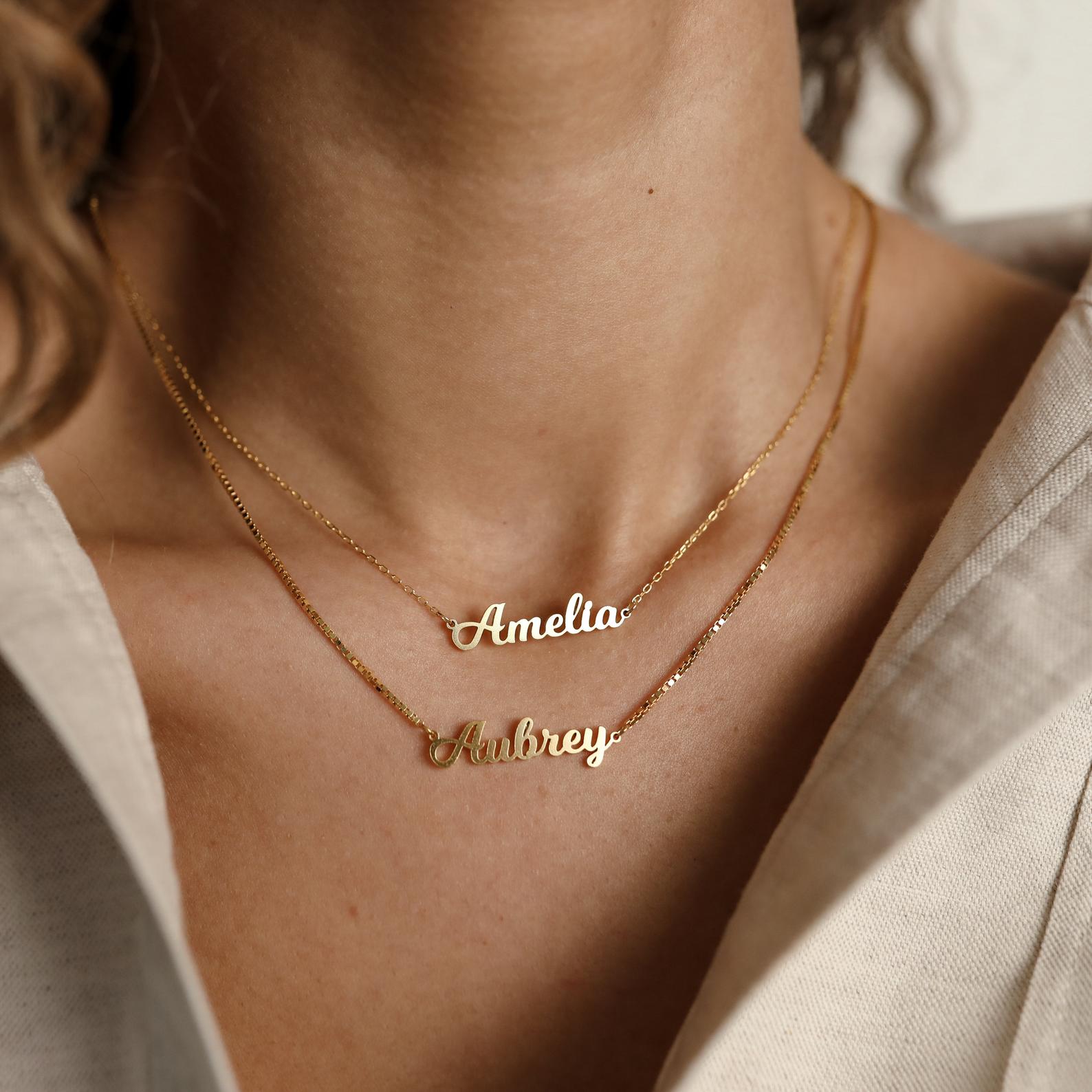 Mellow Name Necklace