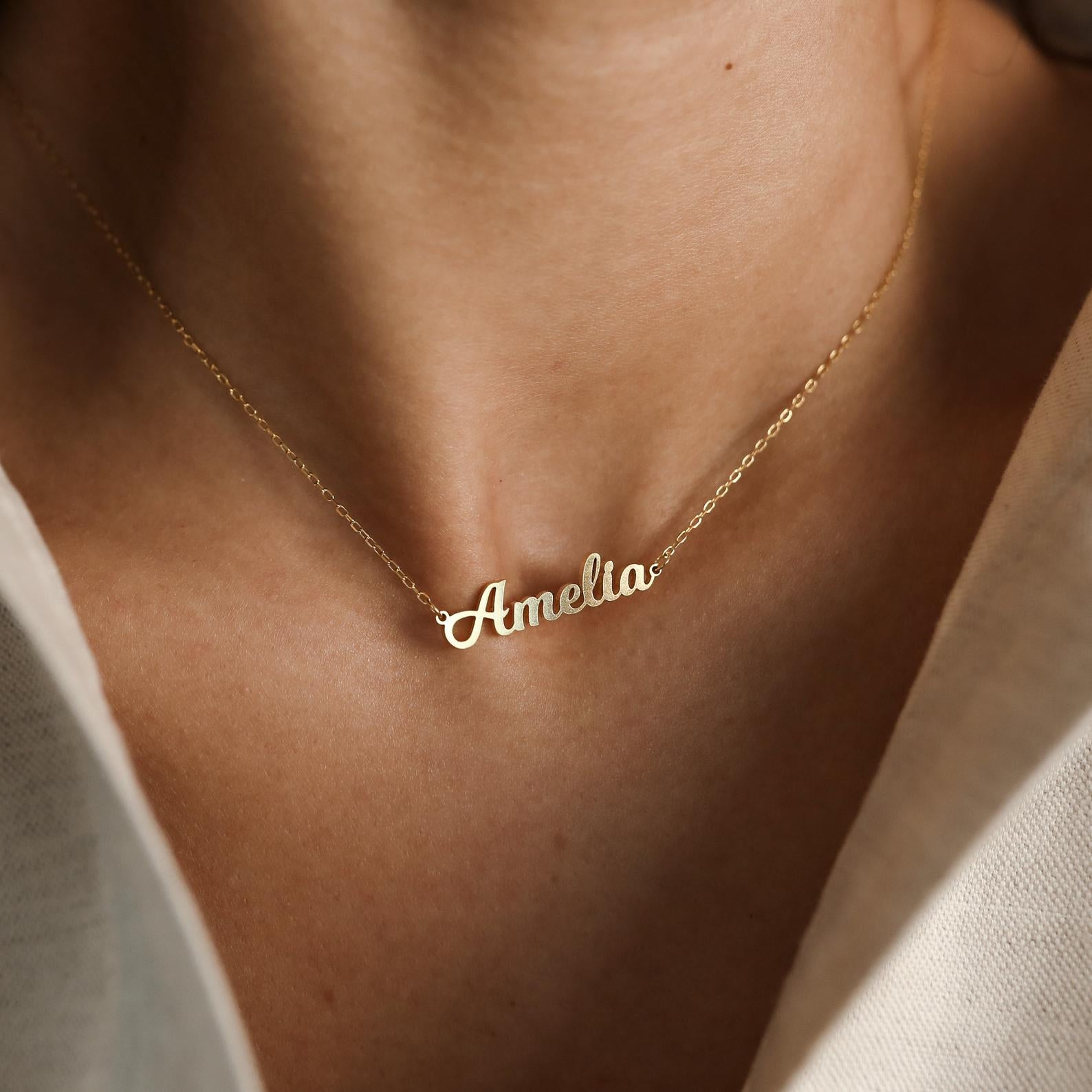 Mellow Name Necklace