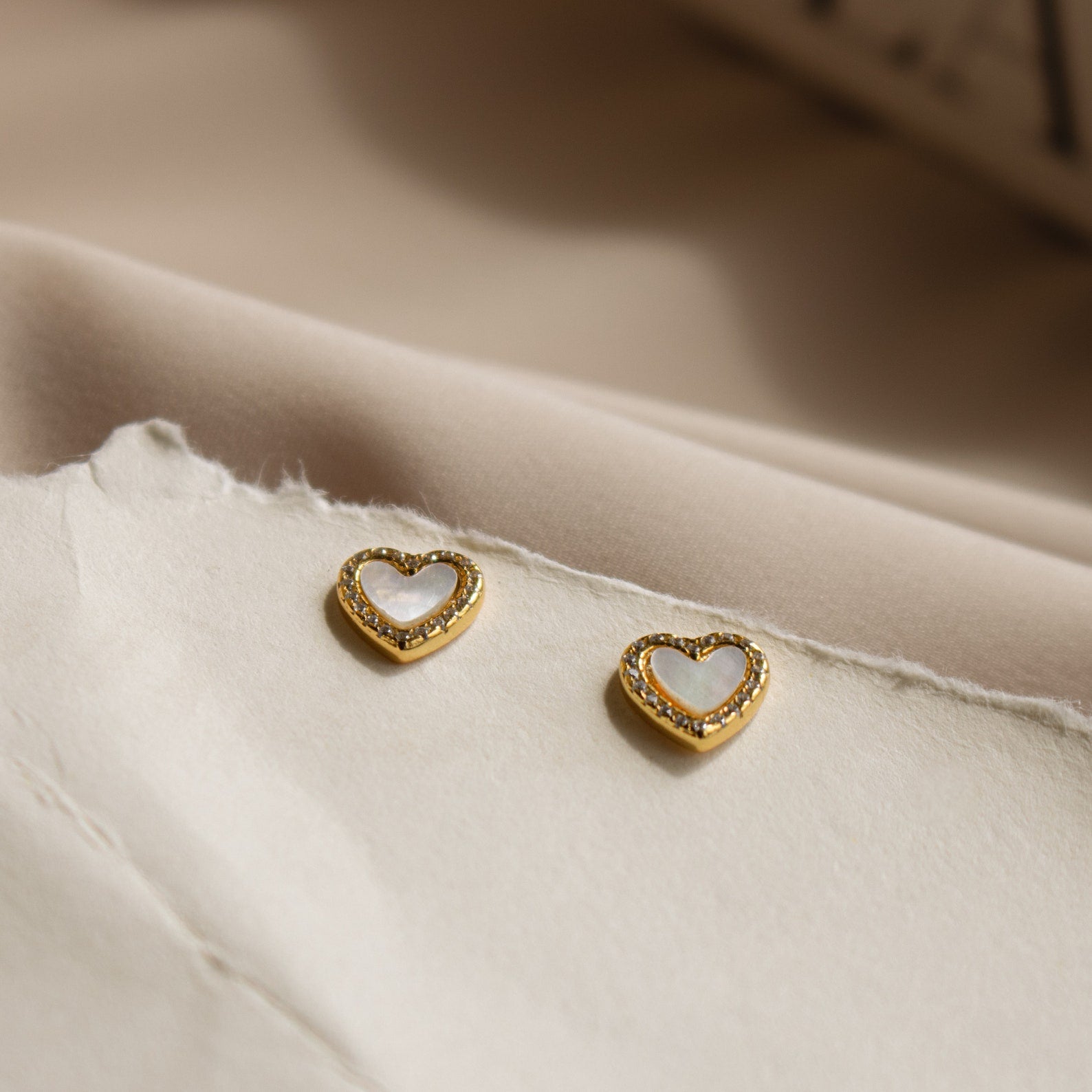 Valentina Pearl Studs