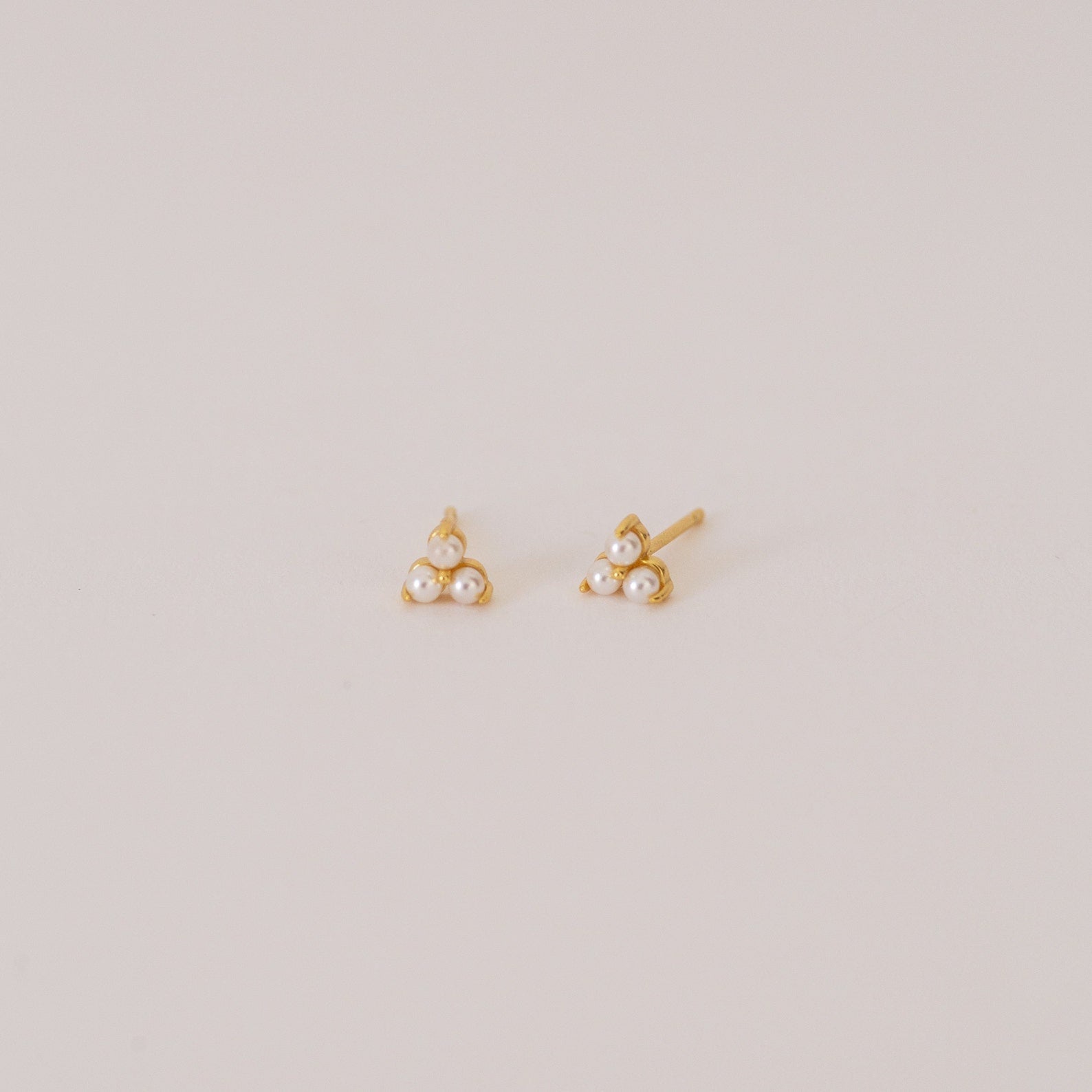 Maud Pearl Studs