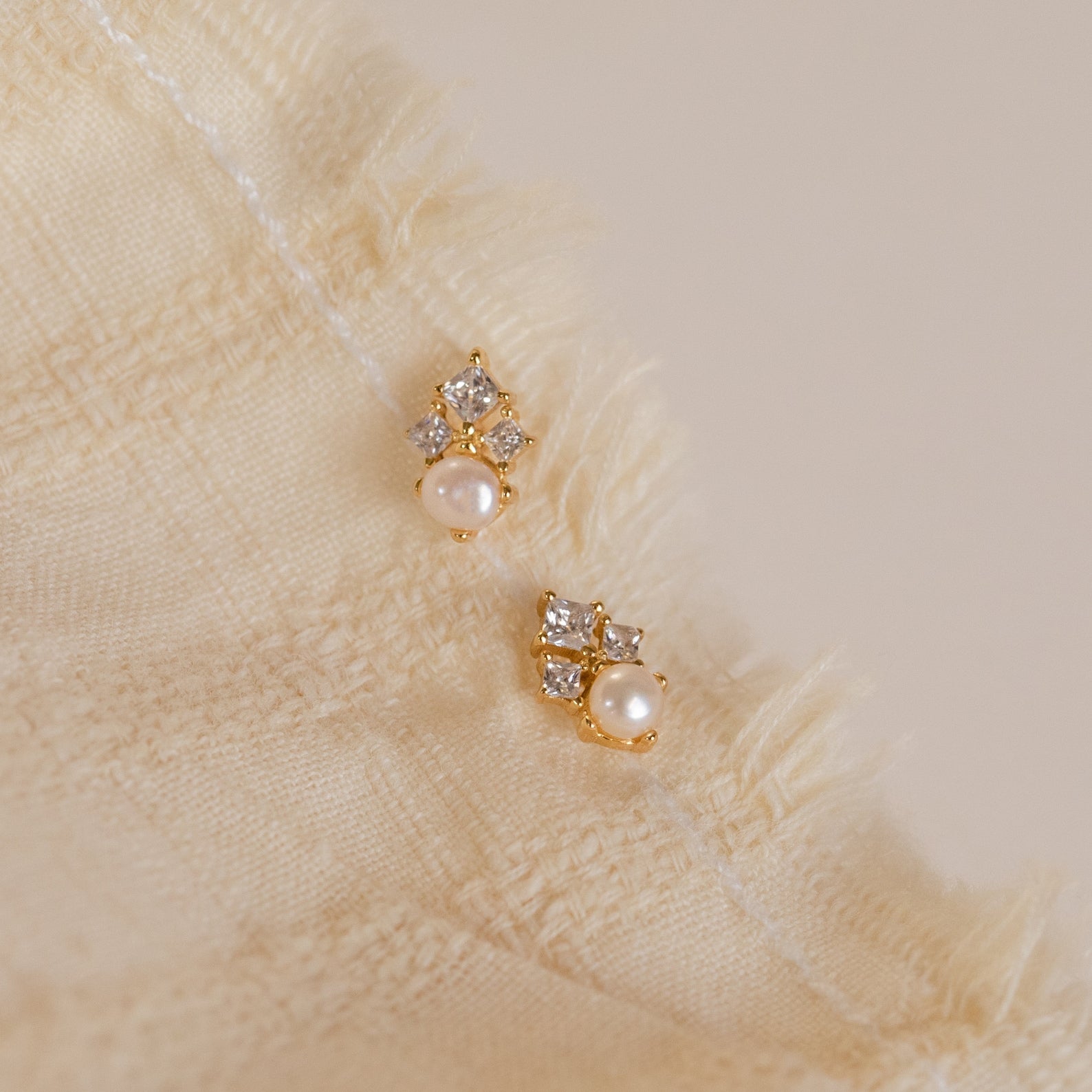 Angelina Pearl Studs